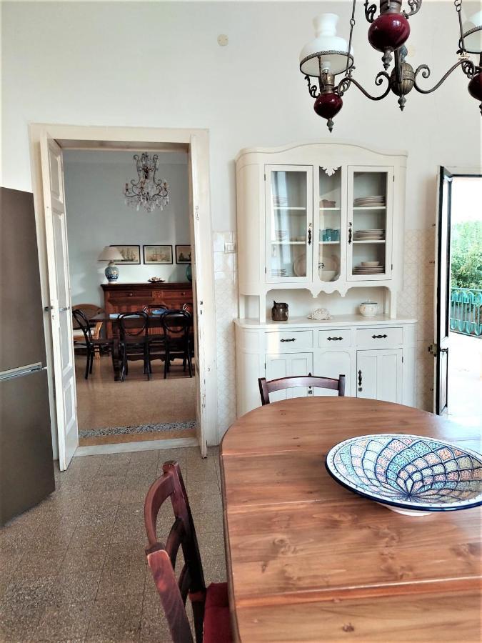 Villa Nel Salento - Ampie Camere E Giardino, Fino A 9 Persone Barbarano del Capo エクステリア 写真